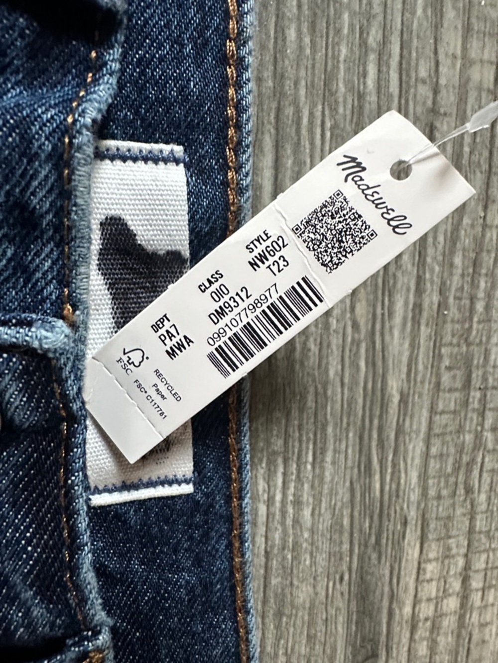 Madewell NWT the tall longline Straight-Leg Jeans button fly women's size 23T - Picture 6 of 15